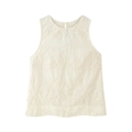 Primer plano detallado del bordado floral en relieve sobre el chaleco blanco crema - XS / Top Blanco