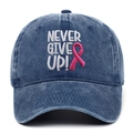 Casquette de baseball en coton bleu délavé avec broderie NEVER GIVE UP et ruban rose - Casquette de baseball / Bleu marine