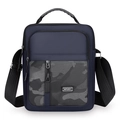 Borsa a tracolla da uomo blu scuro con motivo mimetico grigio e logo SPORT frontale - Blu scuro