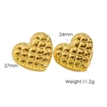 Pendientes de corazón en acero bañado en oro 14K con textura acolchada, 27mm - Dorado