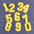 Set di toppe numeriche 0-9 in ciniglia gialla con bordo glitterato dorato - 8cm/Giallo/Set di Numeri 0-9