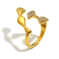 Anillo abierto abstracto bañado en oro de 18K con circonitas blancas brillantes - Estilo Abierto Abstracto / Dorado