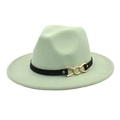 Dettaglio del cappello fedora verde menta con nastro decorativo nero e fibbia dorata - Verde Menta