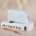 Light blue heart pattern quilted PVC makeup bag with a zipper and sweet gradient style - Blue