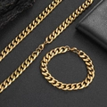 Dettaglio del set di collana e bracciale a maglia cubana dorata in acciaio da 11mm - Collana d'Oro-24 pollici