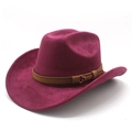 Détail d'un chapeau de cow-boy en daim rose avec ruban en cuir marron et boucle en métal - M(56-59CM) / Rouge Vin (Daim)