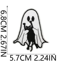 Dettaglio toppa ricamata gatto fantasma Halloween con misure 6,8 cm altezza e 5,7 cm - Stile 36 - Fantasma con Ombra di Gatto