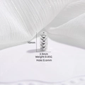 Dettaglio di una chiusura a vite in argento S925 con texture finemente diamantata - Stile B Argento 4*10mm