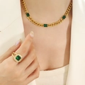 Set collana a catena d'oro e anello con pietre preziose verdi quadrate per donne - Collana / 40+5cm / Oro