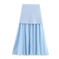 Falda midi plisada azul claro con diseño empalmado sobre fondo blanco - S / Bottoms / Azul claro