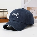 Casquette de baseball en coton délavé bleu marine avec imprimé nœud blanc de style vintage - Bleu marine