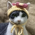 Funny cat hat with pink hair rollers and yellow crochet wig for pet Halloween costumes - Light Yellow