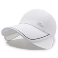 Gorra deportiva blanca transpirable con visera retráctil y detalle de logotipo de metal - Ajustable / Blanco