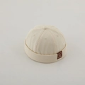Berretto docker beige in cotone per neonati con etichetta laterale in pelle con orsetto - Etichetta Orsetto - Bianco Sporco