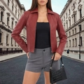 Elegante slim-fit donkerrode kunstlederen jas voor dames met reverskraag en ritssluiting - S / Bordeauxrood