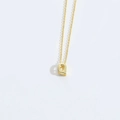 Minimalist gold-plated letter Q pendant necklace with a polished finish on a thin chain - Letter Q