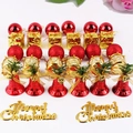 32-teiliges Weihnachtsdeko-Set in Rot und Gold mit Glitzerkugeln auf weißem Hintergrund - 32er Set / Rot + Gold
