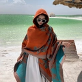 Poncho ethnique à capuche orange et bleu sarcelle avec motifs floraux de voyage - LM311 Feuilles d'Or - Orange