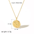 Collana in titanio placcato oro 18k con ciondolo sole luna e pietre colorate - Stile Stella Luna Tondo Martellato (TN3302)