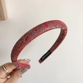 Cerchietto jacquard rosso con motivo tradizionale ed etichetta Hand Made su bianco - Jacquard Rosso / Rosso