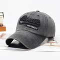 Vintage dark gray washed cotton baseball cap with 3D letter embroidery and a retro look - Adjustable / Black