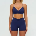 Ensemble de yoga bleu marine avec haut col en V et short de sport taille haute plissé - S / Soutien-gorge 9313-1 + Short 9313 - Bleu Marine Foncé