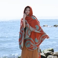Poncho à capuche bohème orange avec motifs de vagues pour voyage et photographie - LM295 Ombre Fleurie - Orange
