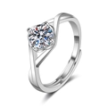 Bague classique en argent S925 avec moissanite un carat et anneau torsadé - Ouvert Réglable / Diamant Rond à Anneau Torsadé (MS026)