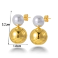 Boucles d'oreilles bicolores minimalistes en acier titane avec sphères or et argent - Boucles d'Oreilles Pendantes Double Boule Bicolores Or Argent (ER-1112)