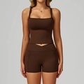 Ensemble de yoga marron foncé pour femmes avec gilet à col carré et short taille haute - Café (Débardeur + Short)
