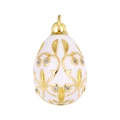 Detailansicht eines weißen Emaille-Anhängers mit goldenen Blumenmustern und Kristallen - Weißer Emaille-Gold-Rollmuster-Anhänger