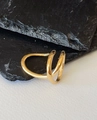 Anello doppio a linee ritorte irregolari in acciaio al titanio placcato oro 18k - US 6 / Oro