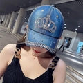 Dunkelblaue Denim-Baseballkappe mit Kronen-Strassverzierung und funkelndem Schirm-Detail - Krone Strass / Dunkelblau