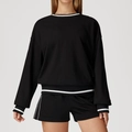 Schwarzes Damen-Sportset mit weißen Kontraststreifen an Sweatshirt und Shorts - XL / Premium Schwarz / Oberteil + Shorts