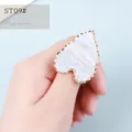 Paleta de anillo con forma de corazón dorado para manicura con resina veteada y borde metal - Estilo Corazón (ST09#)