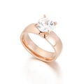 Anillo de acero de titanio oro rosa con circonita redonda y engaste de cuatro garras - US 6 / Oro rosa