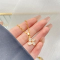 Collier élégant en or avec pendentif fleur à quatre feuilles en pierres zircon - Fleur à Quatre Pétales
