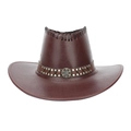 Detailansicht eines braunen Cowboyhutes mit Ledergeflecht und Metall-Zahnrad-Abzeichen - Stil 1 / Burgunderrot