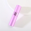 Flacone spray per profumo da 8ml rosa opaco con elegante meccanismo rotante ricaricabile - 8ml / Viola Opaco