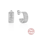 Poliertes S925 Sterlingsilber C-Form Creolen mit geripptem Textur-Design für Damen - 925er Silber / Weißgold