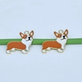 Détail de deux pendentifs corgi en émail avec plaquage doré pour création de bijoux - Lot de 10 / Corgi Jaune