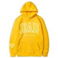 Sweat à capuche jaune avec imprimé DAD EST 2024 et détail cœur sur la manche - S / Haut Et Bas / Jaune Slogan