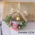 Mini couronne de Noël 12cm avec fleurs roses, perles, épines de pin et cloche dorée - 28# Couronne en Rotin Pomme de Pin Rose (12cm)