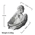 Detailansicht der Engelsfigur mit Flügeln, Maße 16,2 cm Höhe und ein Gewicht von 0,36 kg - Betender Engel Kerzenhalter