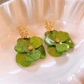 Detail of green four-leaf clover earrings with golden hammered texture studs in a bowl - 10# Silver Needle-Green (Flower)