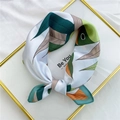 Foulard in seta con stampa a foglie tropicali arancioni e verdi per moda femminile - 53cm / 1 Fine del caldo