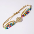 Pulsera religiosa de cuentas coloridas con dije de la Virgen María y cordón ajustable - Colgante de Nuestra Señora de Guadalupe Multicolor