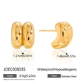 Primer plano detallado de pendientes de aro dobles dorados en acero inoxidable pulido - Estilo de Bola de Doble Fila (JDE0308035)