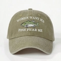 Gewaschene khakigrüne Baumwoll-Baseballkappe mit Women Want Me Fish Fear Me Stickerei - Dunkelbeige