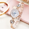 Élégante montre bracelet en quartz rose gold avec zircon floral et cadran blanc - Bracelet Or + Cristal Blanc
